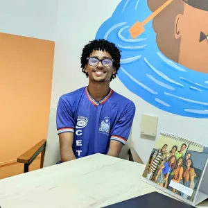 Bahia pela Paz aproxima juventude da pesquisa científica por meio de parceria com universidade federal