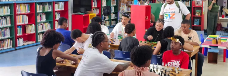 Imersão cultural do Programa Bahia pela Paz conecta jovens ao universo da leitura na Biblioteca Central da Bahia