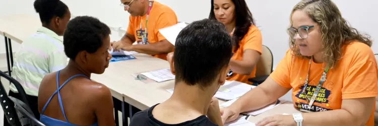 Programa Bahia Pela Paz promove dia de oferta de emprego e estágios para jovens da Liberdade em Salvador