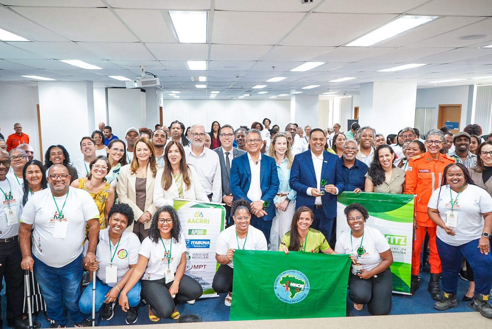 Bahia Sem Fome marca presença no II Encontro Estadual dos Catadores e Catadoras de Materiais Recicláveis da Bahia