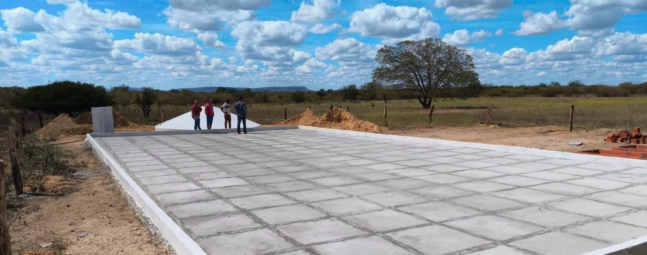 Remanso se prepara para os períodos de seca com implantação de cisternas calçadão e barreiros trincheira