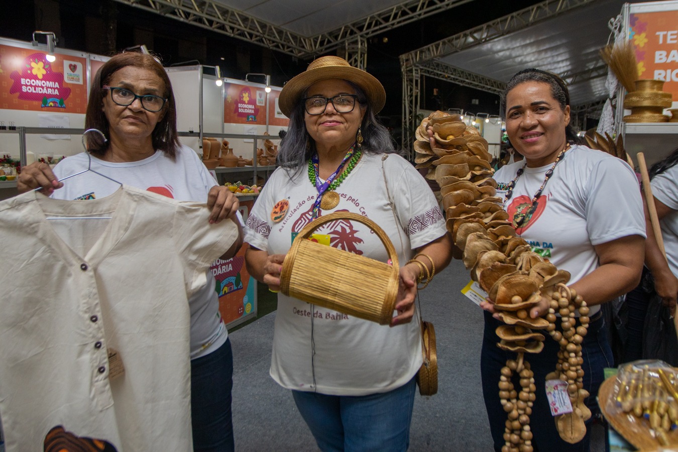 Público de Salvador tem opções diversificadas e diferenciadas de presentes na 16ª Feira da Agricultura Familiar e Economia Solidária