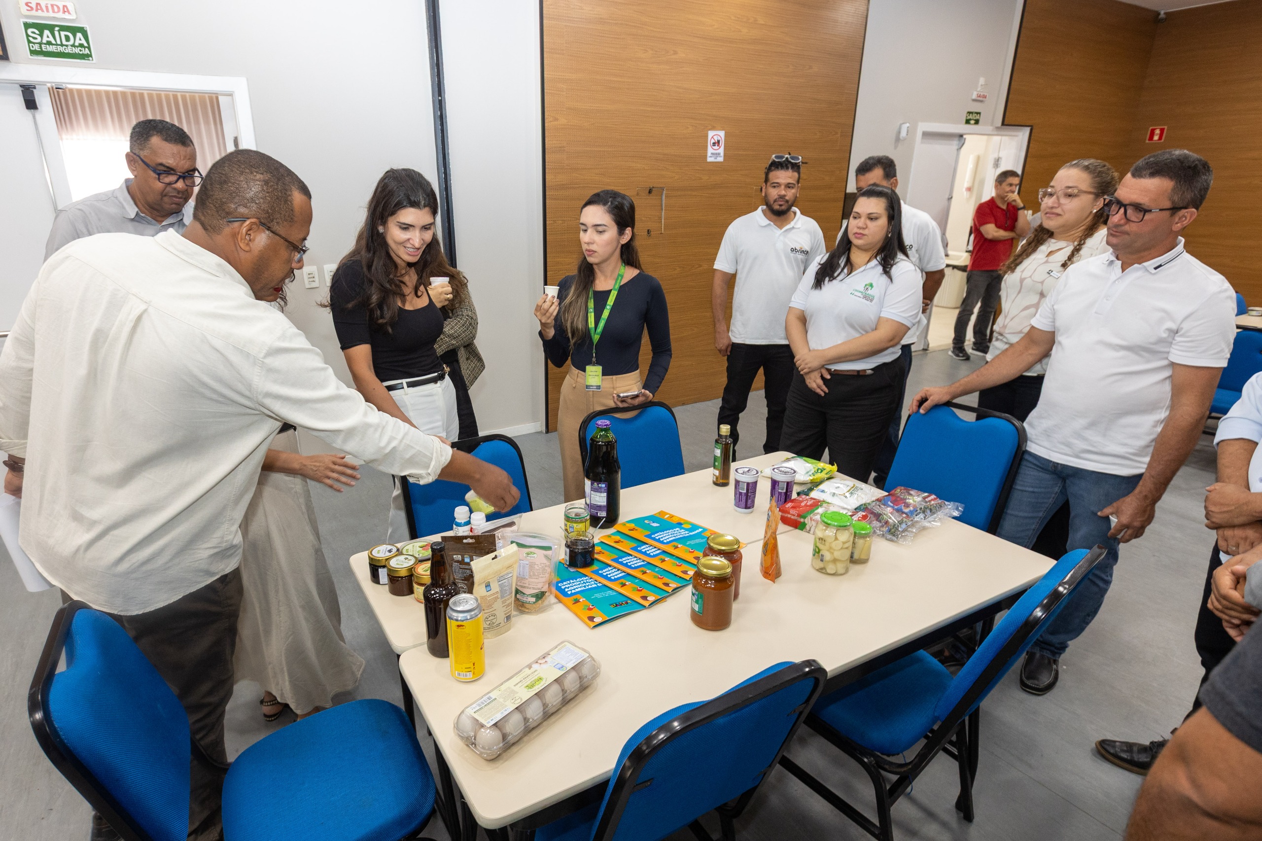 Rodada de negócios impulsiona a entrada de produtos da agricultura familiar em redes de supermercados da Bahia