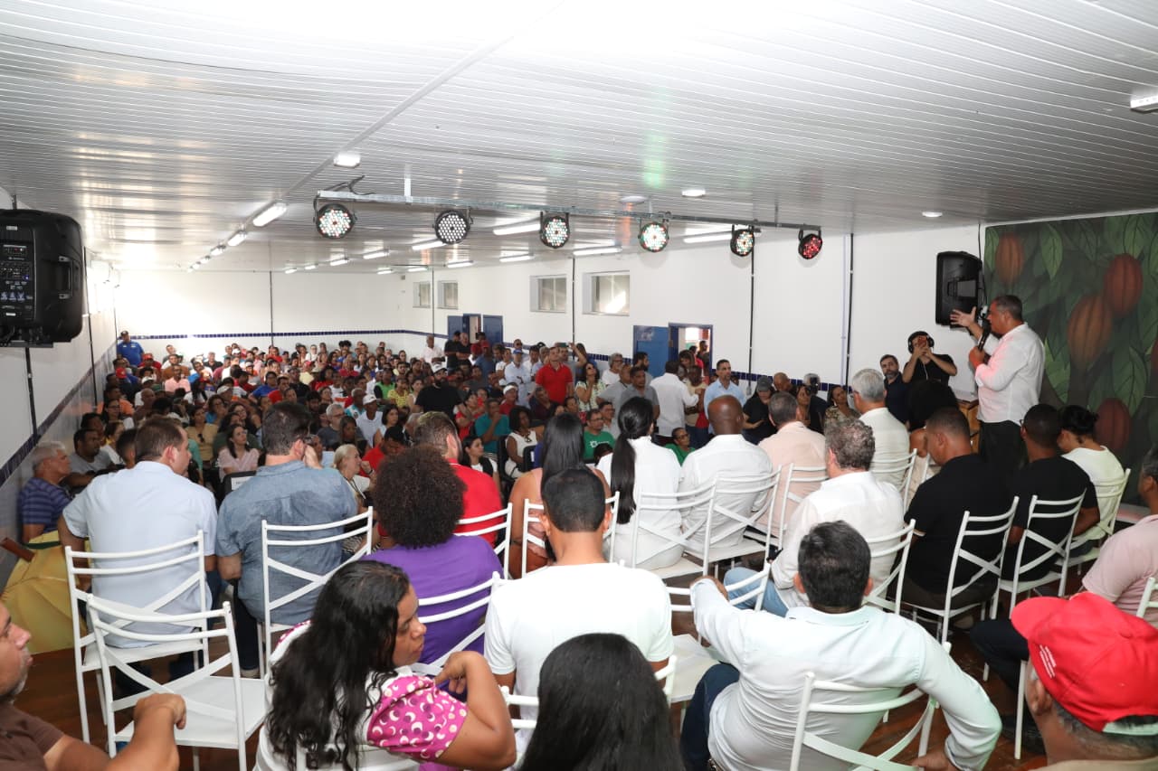 Governo da Bahia debate fortalecimento da cadeia do cacau