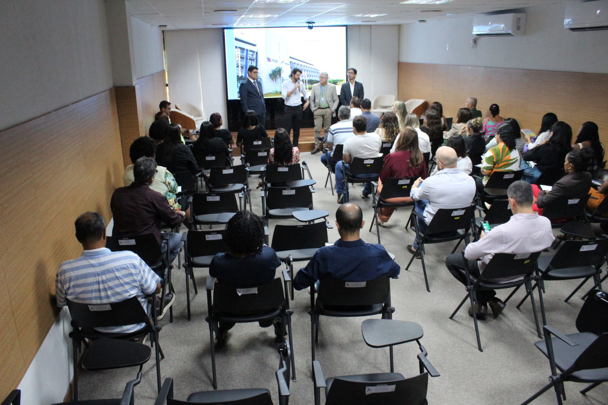 Capacitação de servidores da CAR