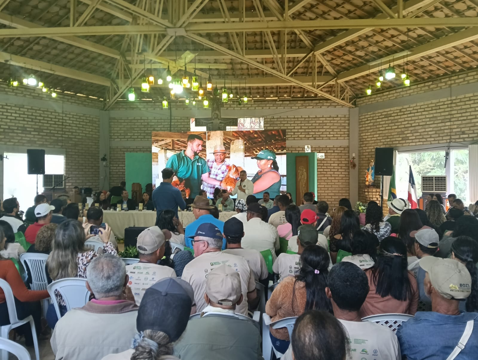 Entregas do Governo do Estado fortalecem produção da agricultura familiar e agroindústrias no Sudoeste Baiano