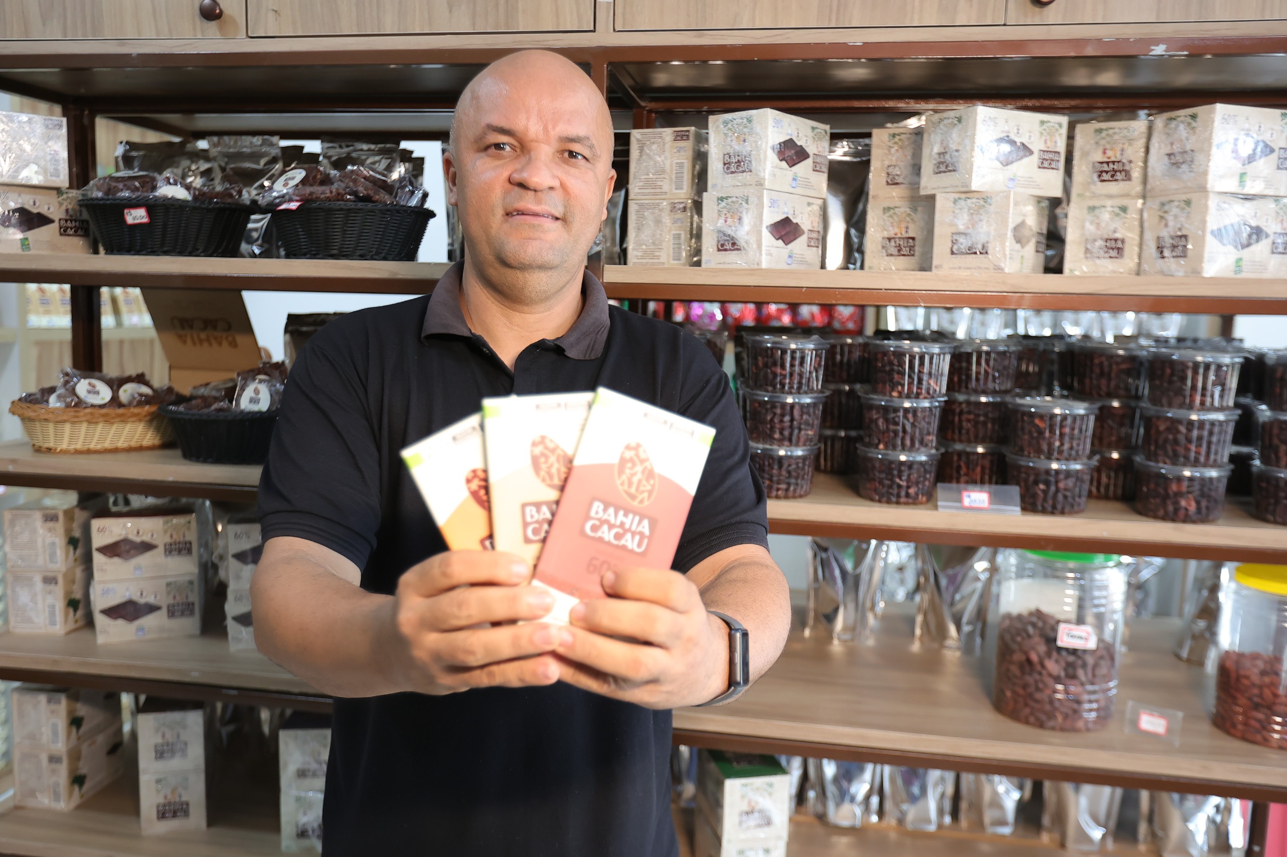 Agricultura familiar da Bahia celebra nova lei que amplia a transparência no chocolate e fortalece a cacaicultura