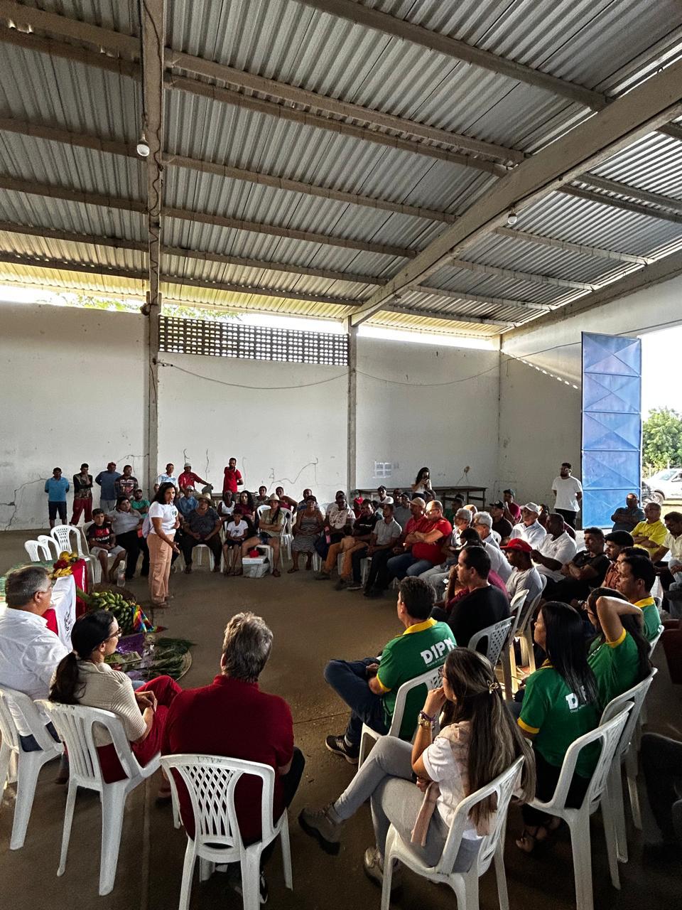 Governo da Bahia fortalece agricultura familiar irrigada com entrega de máquinas e insumos em Ponto Novo