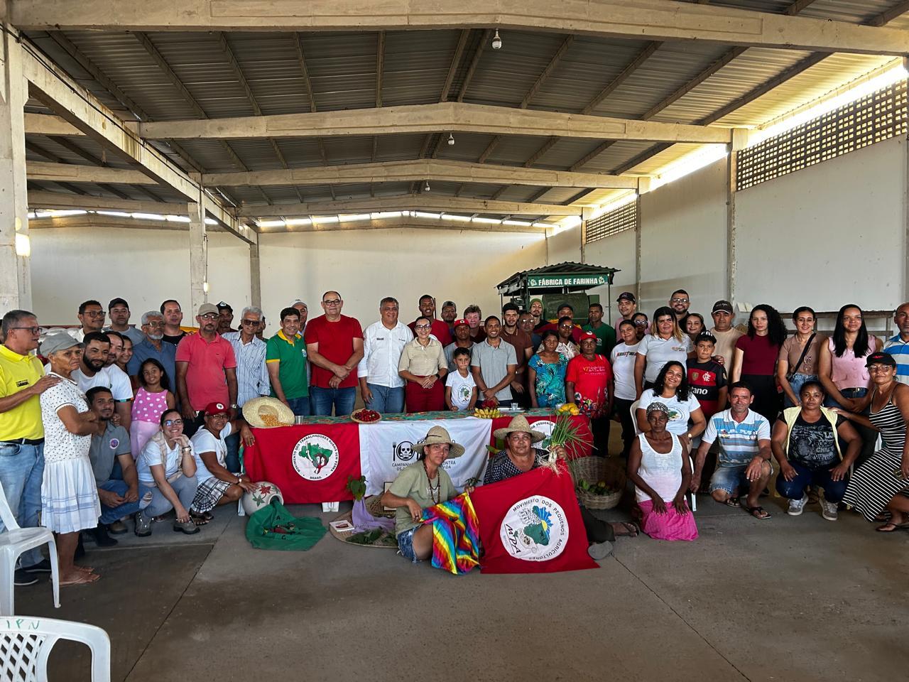 Governo da Bahia fortalece agricultura familiar irrigada com entrega de máquinas e insumos em Ponto Novo