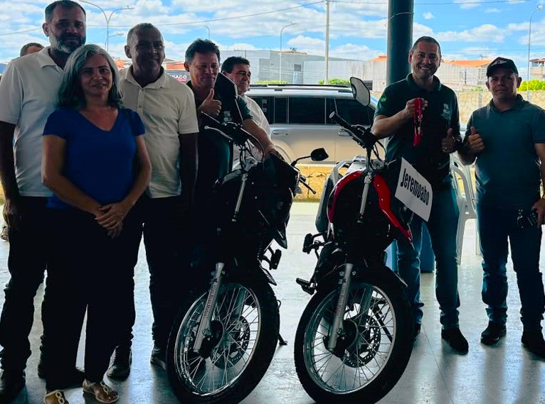 Consórcio do Território do Sertão Baiano recebe motocicletas