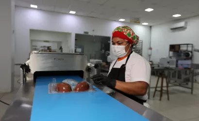 Páscoa impulsiona produção de chocolates da agricultura familiar no sul da Bahia