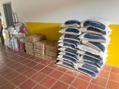 Entrega de kits de avicultura caipira promove inclusão produtiva e geração de renda no Recôncavo (2).jpeg