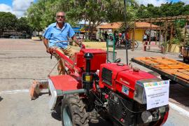 Equipamentos e autoriza obras para a agricultura familiar em Ipirá - Foto André Frutuôso (1).jpg