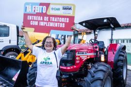 Entrega de equipamentos na abertura Expo Jequié 2026 - Foto André Frutuôso (1).jpg