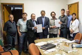 Assinatura de memorando com o FIDA-11.jpg