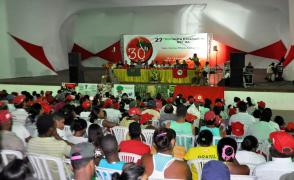 1421416965encontro_estaudal_rene_acampados_e_assentados_de_nopve_regies_da_bahia