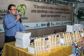 lancamento_do_livro_-_territorio_de_identidade_e_politicas_publicas_na_bahia-4