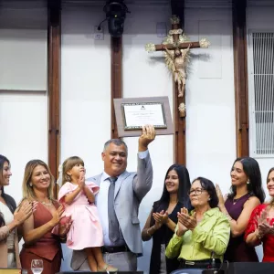 Título de Cidadão Baiano ao diretor-presidente da CAR