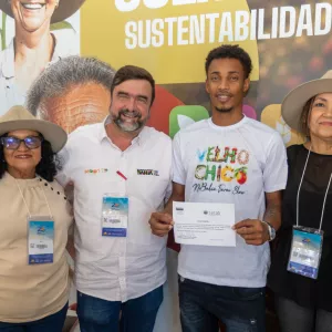 Produtores da agricultura familiar são premiados no Concurso da Qualidade do Mel