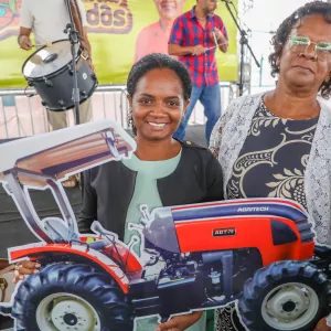 Governo da Bahia entrega para Agricultura Familiar de 18 municípios