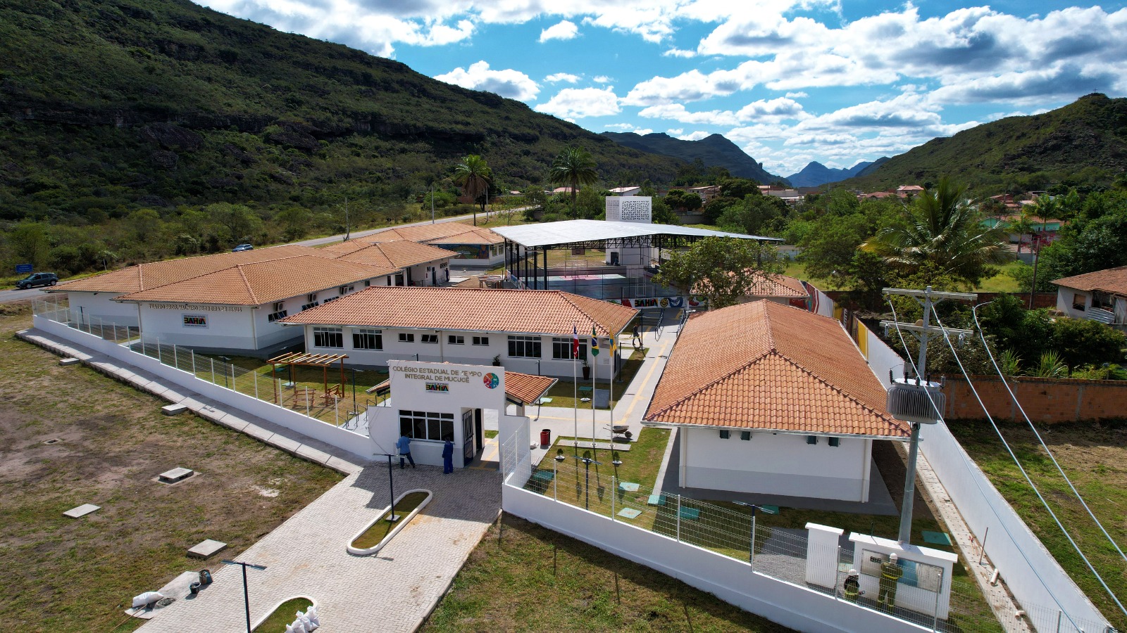 imagem aérea do colégio 