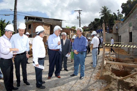 7698049008 35542ec892 o