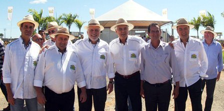 8867407005 01aa675377_o_bahiafarm_luizeduardo