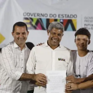 Governo do Estado entrega obras em Planalto, quarta cidade visitada no sudoeste da Bahia