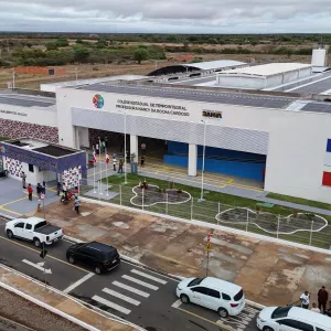 Foto externa da escola 