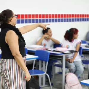 Estudantes do novo colégio