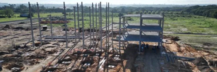 Foto das obras de construção do Hospital Regional de Alagoinhas