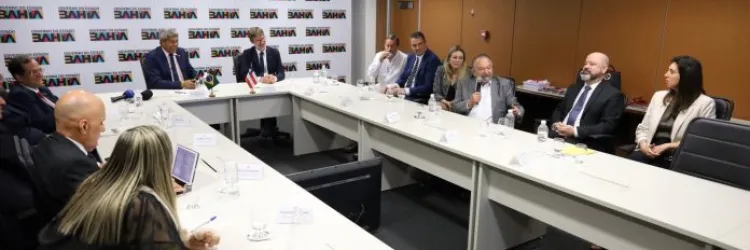Reunião com governador Jerônimo sobre a nova rota entre Salvador e Paris 