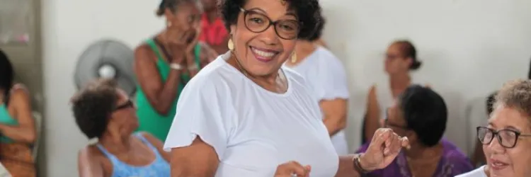 Foto de senhoras no aniversário do CSU