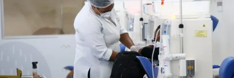 Profissionais no laboratório