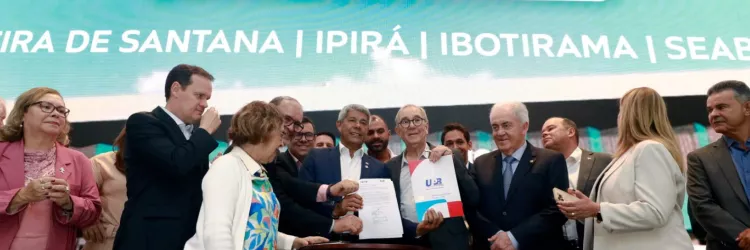 Governador e demais autoridades exibem autorizações. 