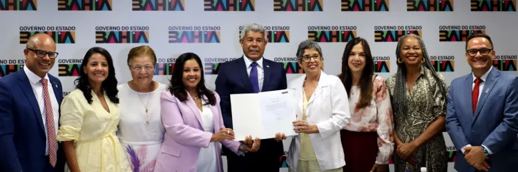 Governador, reitora e outras autoridades 