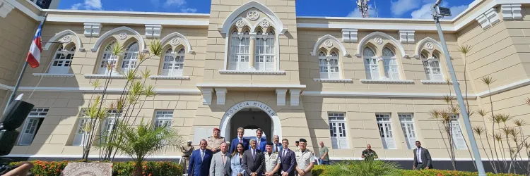 Chefe da Casa Militar acompanha governador Jerônimo Rodrigues em cerimônia de comemoração do Bicentenário da PMBA