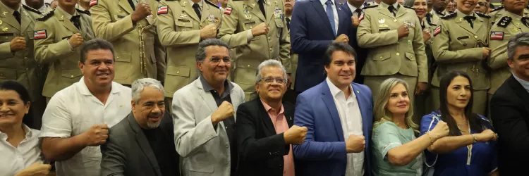 Chefe da CMG acompanha governador Jerônimo Rodrigues em solenidade de criação de novos comandos e promoções de oficiais da PMBA