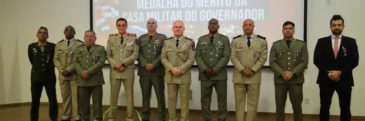 Casa Militar entrega Medalha do Mérito