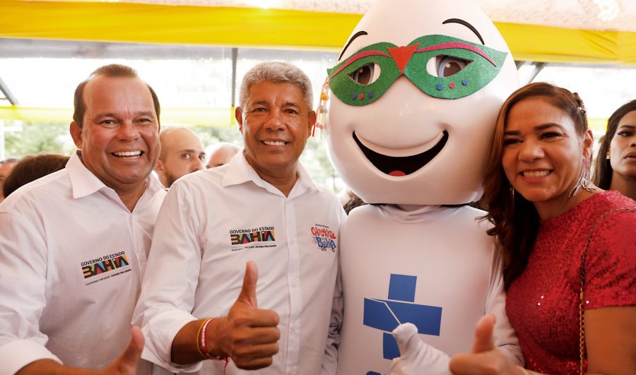 “Desejo sucesso aos artistas que fazem deste carnaval o mais potente do mundo”, declarou governador na abertura oficial da festa na capital