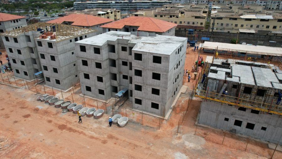 Ministro das cidades faz vistoria em obras do Minha Casa, Minha Vida em Camaçari e autoriza a construção de mais um conjunto habitacional