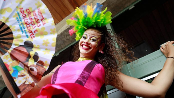 Plantão Integrado vai atender pessoas LGBTQIAPN+, mulheres, crianças e idosos no Carnaval