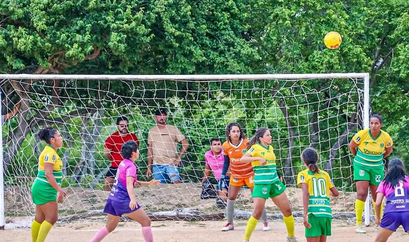 Copa Jacuípe Feminina de Futebol 2025 chega às quartas de final promovendo protagonismo feminino no esporte