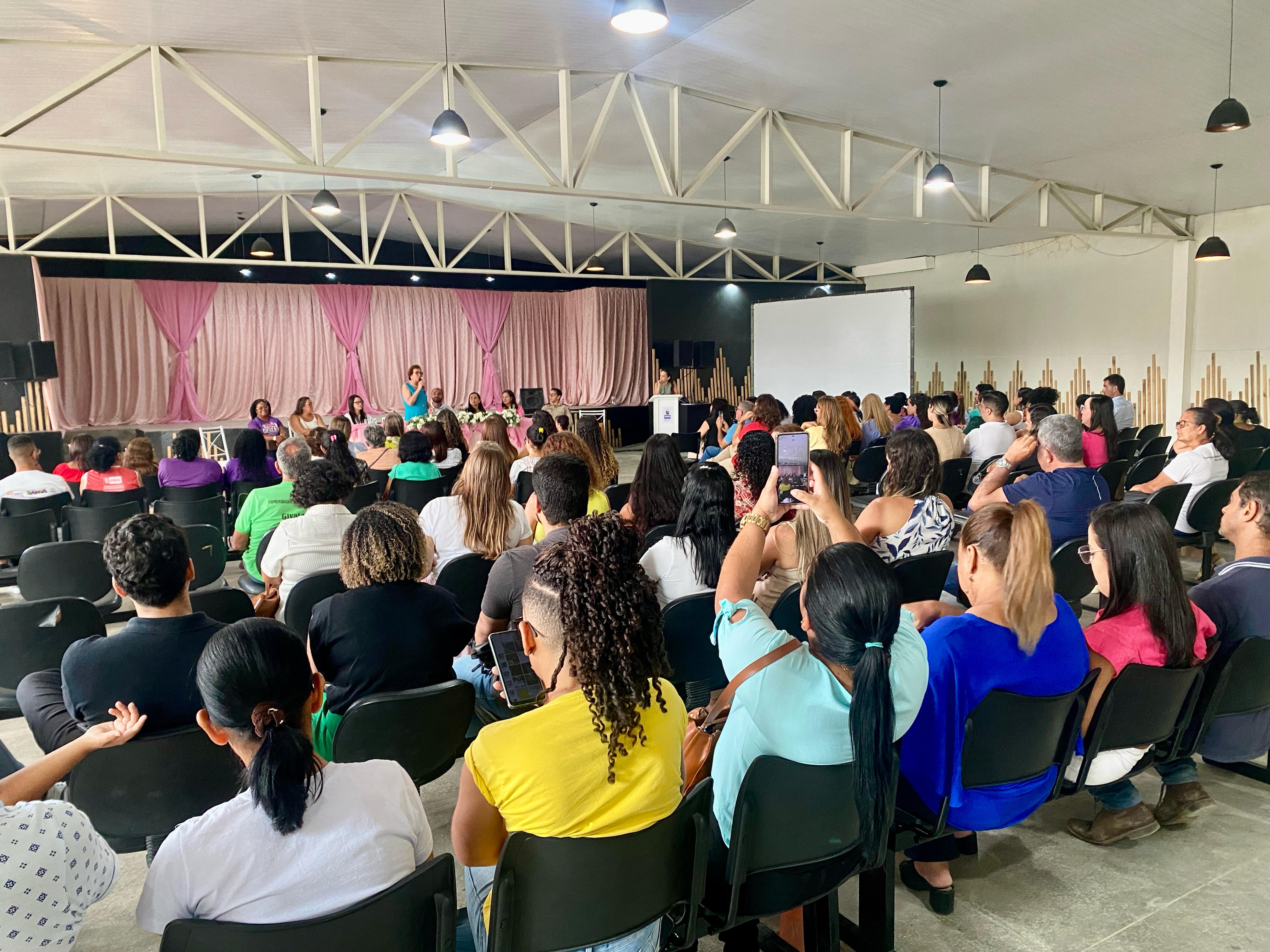 Ipirá empossa titulares e suplentes do Conselho Municipal de Defesa dos Direitos da Mulher