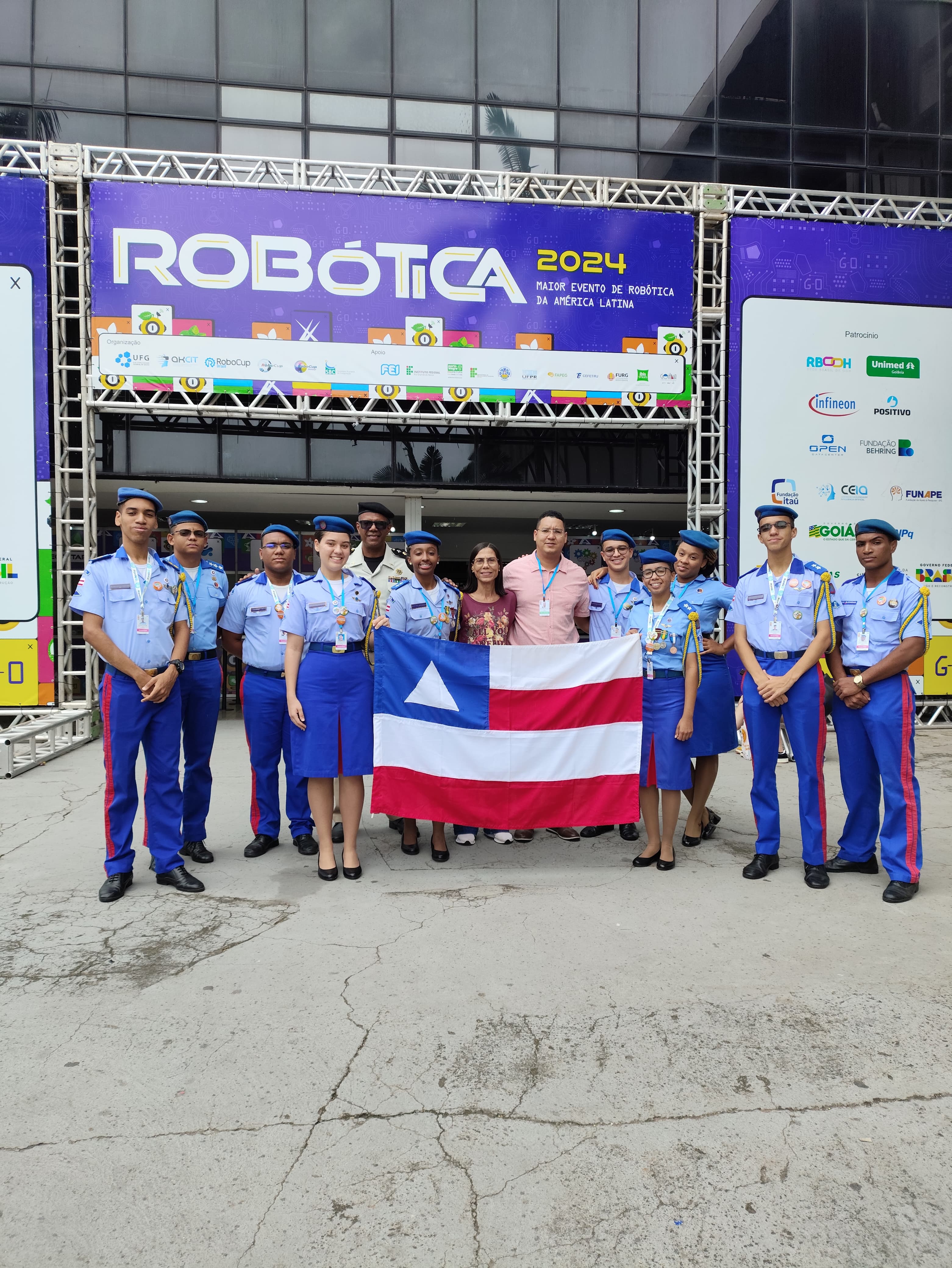 Estudantes do Colégio da Polícia Militar de Lobato representarão a Bahia na RoboCup 2025