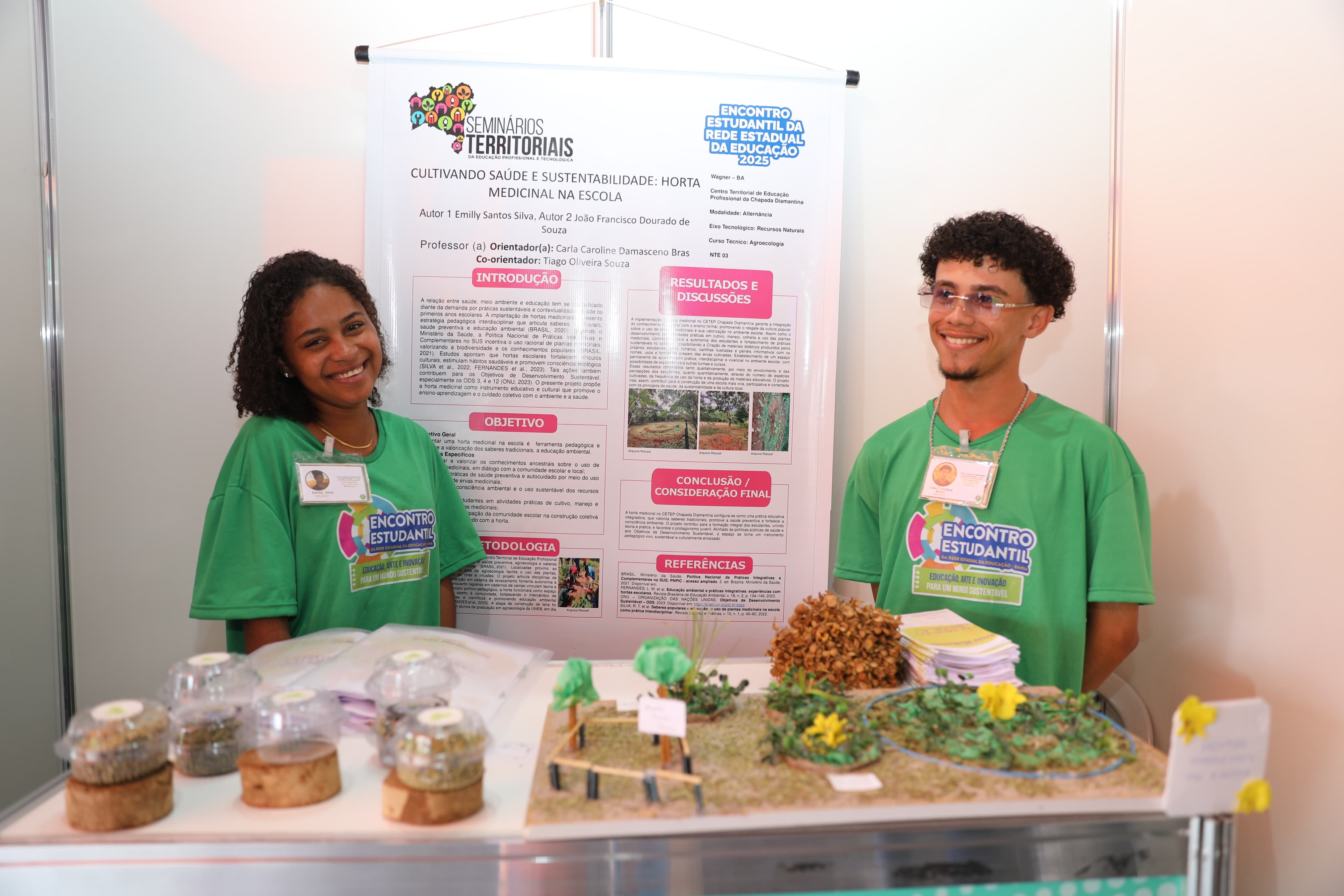 Segundo dia do Encontro Estudantil movimenta Feira de Santana com oficinas, projetos e desafios de inovação