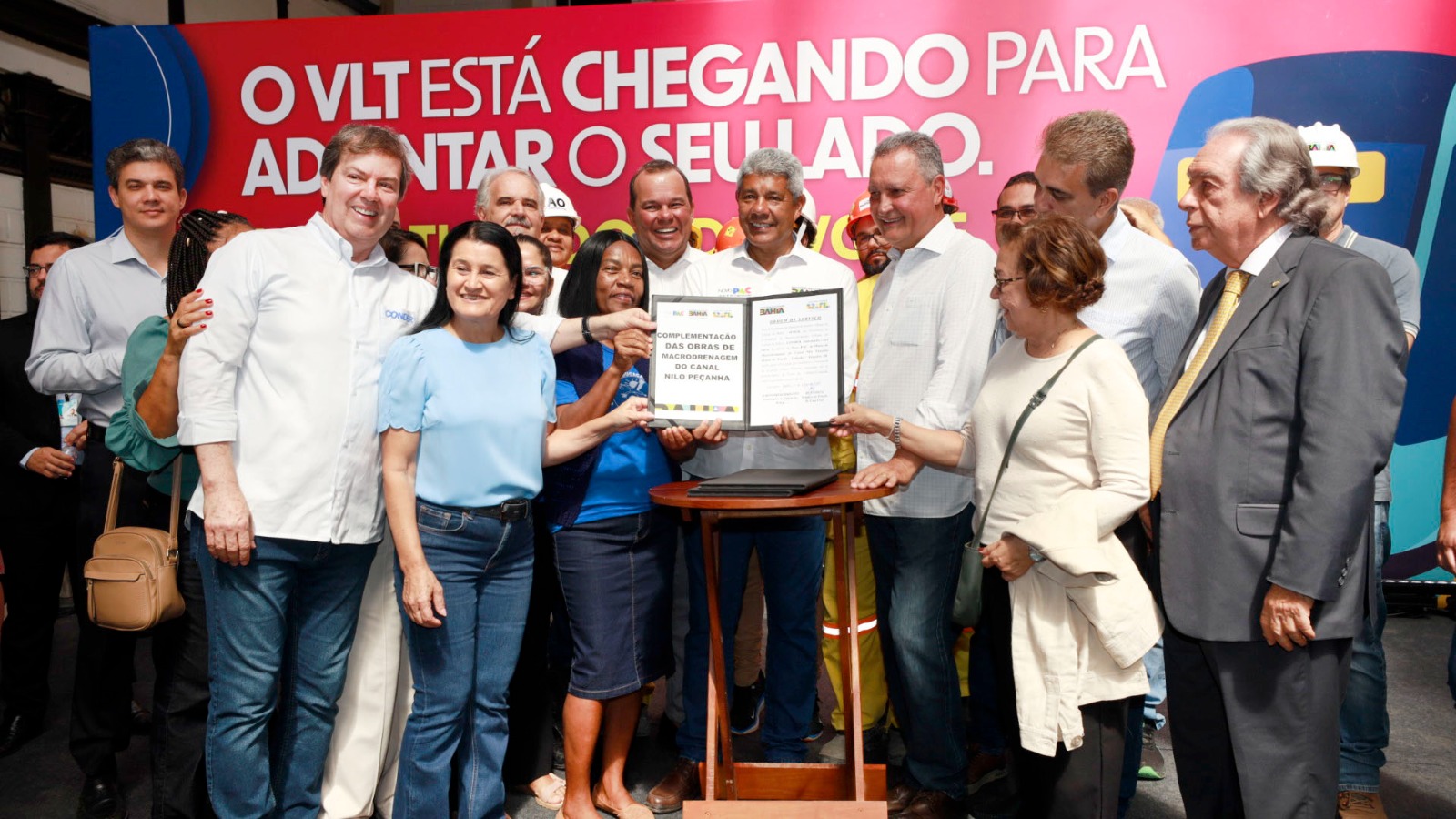 Jerônimo Rodrigues e Rui Costa autorizam obras de macrodrenagem para reduzir alagamentos na Baixa do Fiscal