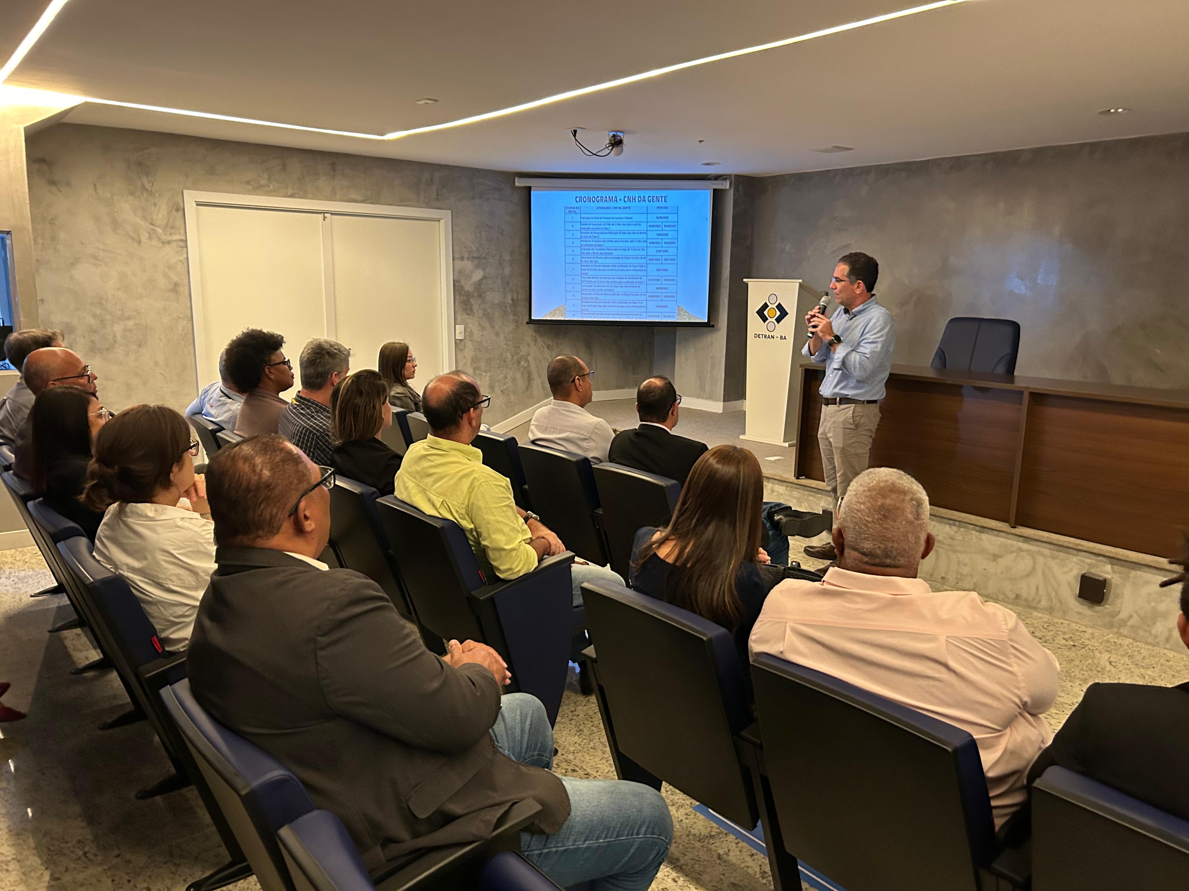 Governo do Estado apresenta critérios para divulgação da lista do CNH da Gente e CNH na Escola nesta quarta (23)