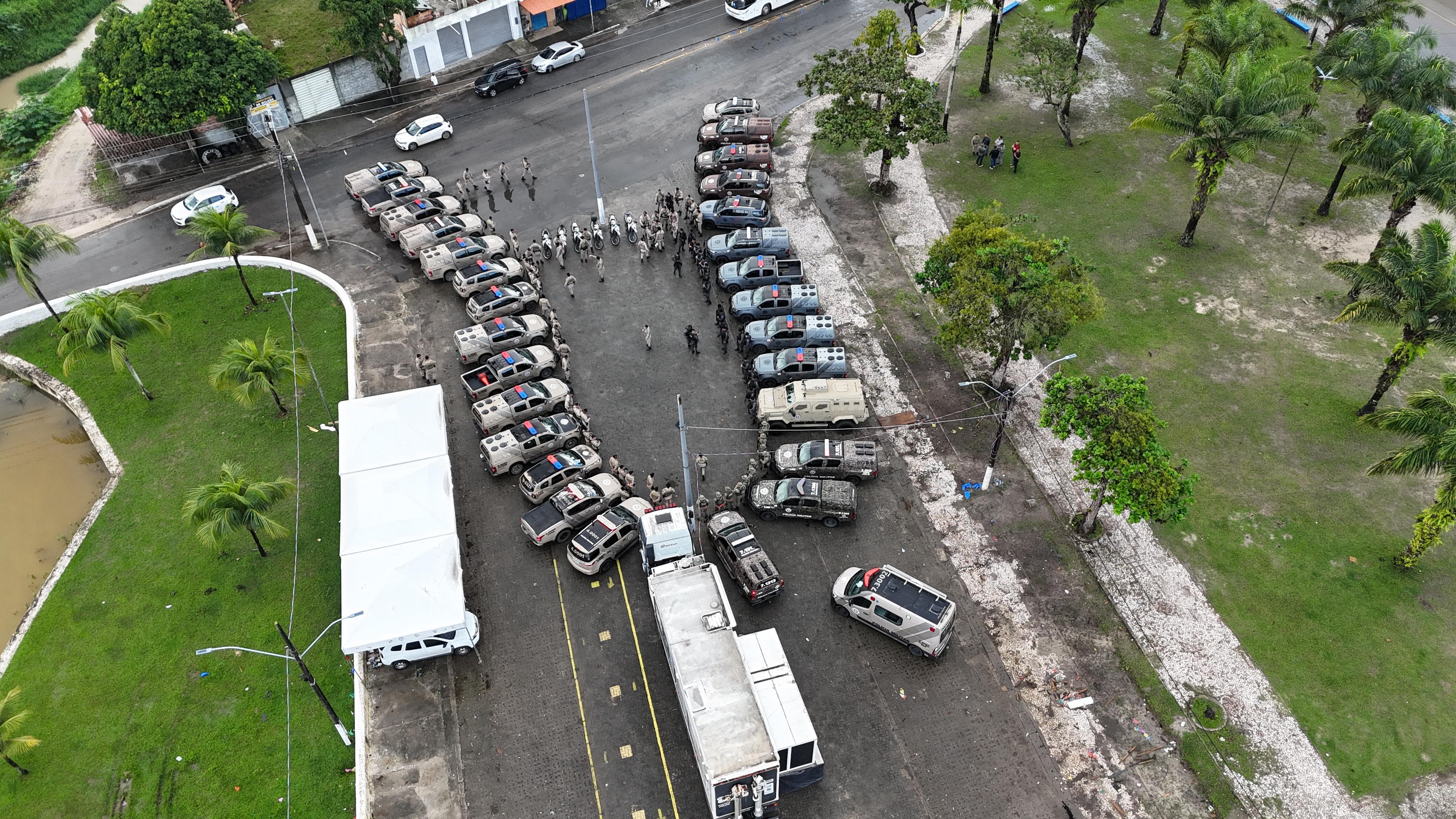 Apoio: O equipamento auxilia o monitoramento por meio das câmeras inteligentes e conta com o Sistema de Reconhecimento Facial.  Para reforçar os trabalhos da Polícia Militar durante a O