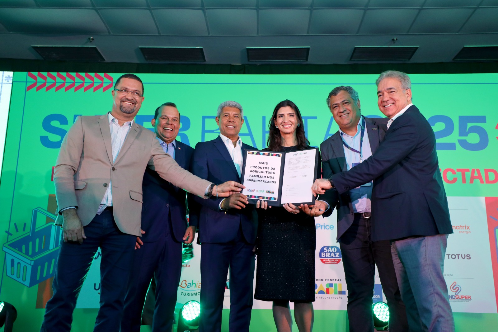 SuperBahia 2025 destaca compromisso do Governo do Estado com o desenvolvimento econômico e combate à fome
